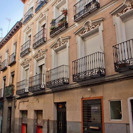 Loft De Lujo A Pasos Del Prado Apartment Madrid Exterior photo