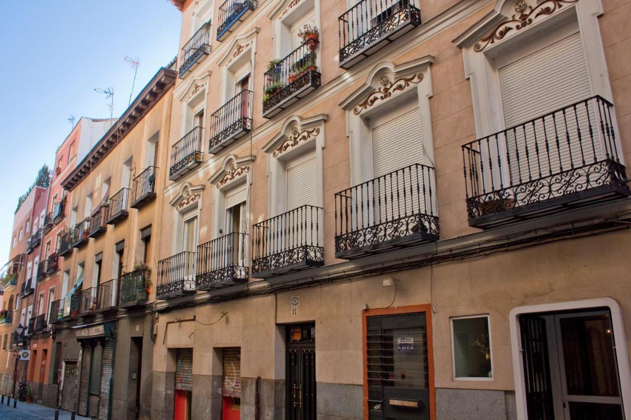Loft De Lujo A Pasos Del Prado Apartment Madrid Exterior photo